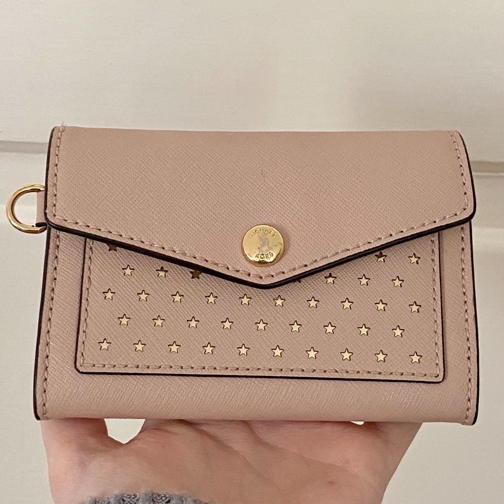 Michael Kors Star Wallet